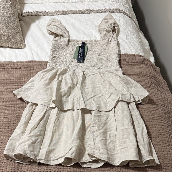 H&M Cream Ruffled Dress - Picture 3 of 3